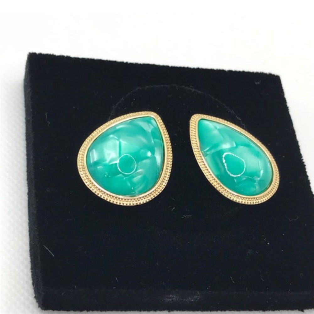 🌴3/$10- Natural Stone Finish Teardrop Earring - Turquoise